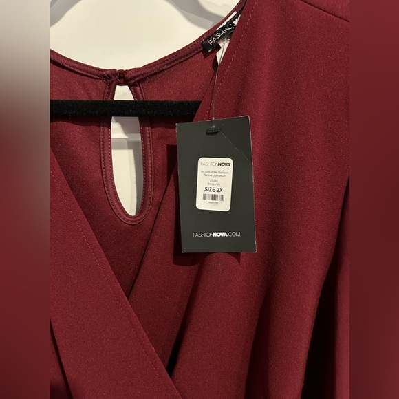 NWT FashionNova Burgundy Balloon Long Sleeve Jumpsuit - Picture 6 of 6